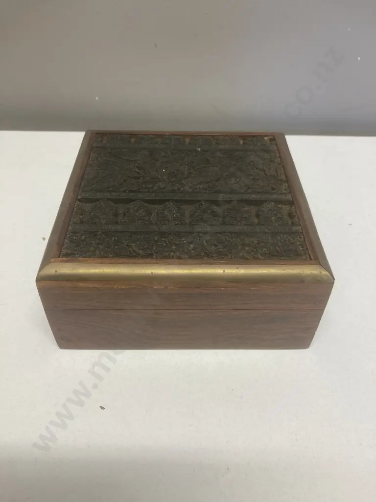 Wood & Brass Lined Box With Hinged Lid, H7 W15 D15cm Image 1++