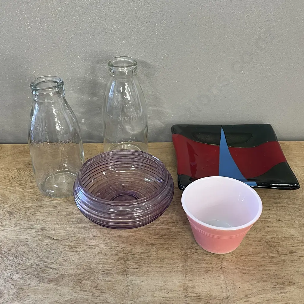 Assorted Glass items incl Cream Bottles Image 1++