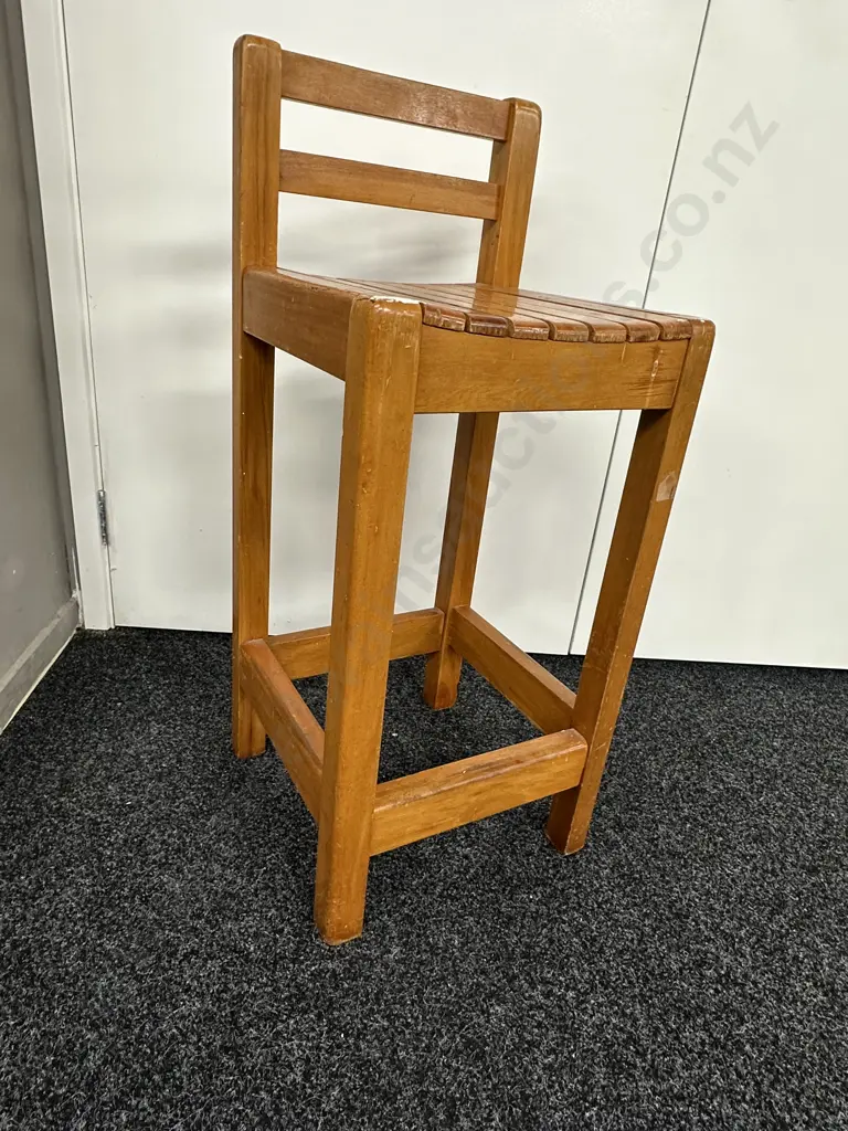 Rimu Low Back Barstool, Slatted Seat Image 1++