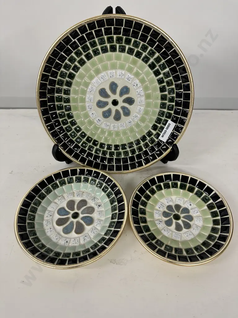 3 x Vintage Mosaic Dishes (Possibly John Crichton), 13cm to 21cm Image 1++