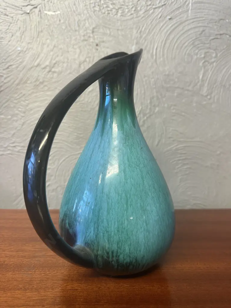 Blue Mountain Jug, H27cm Image 1++