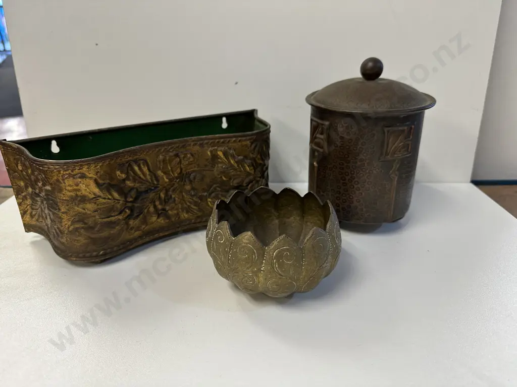 English Brass Wall Planter Copper & Brass Flower Dish Image 1++
