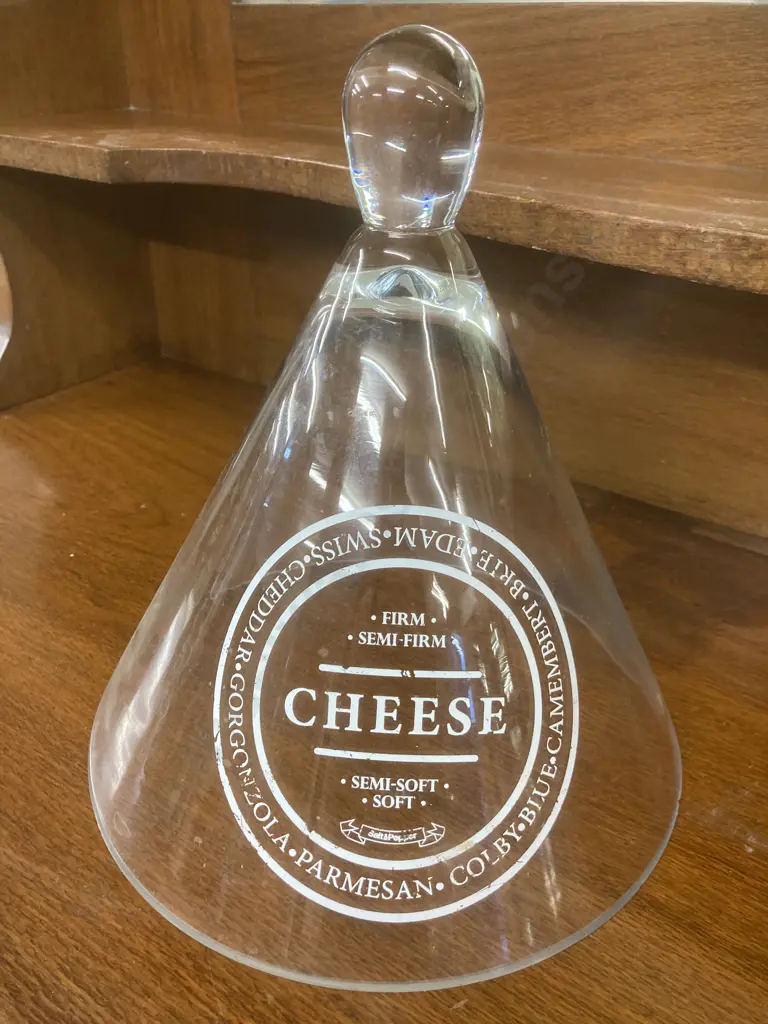 Glass Cheese Cloche, 27 x 28cm, (Small Chips On Rim) Image 1++