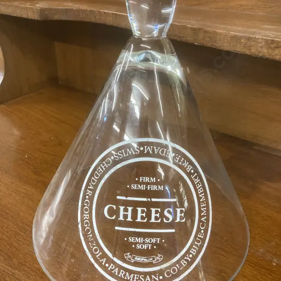 Glass Cheese Cloche, 27 x 28cm, (Small Chips On Rim)