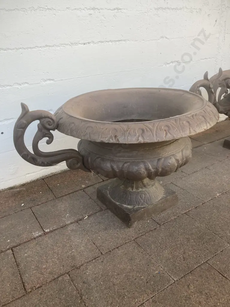 Pair of Cast Iron Round French Classical Style Double Handled Ornate Planters, Brown, 47 x 80cm, 41Kg Image 1++
