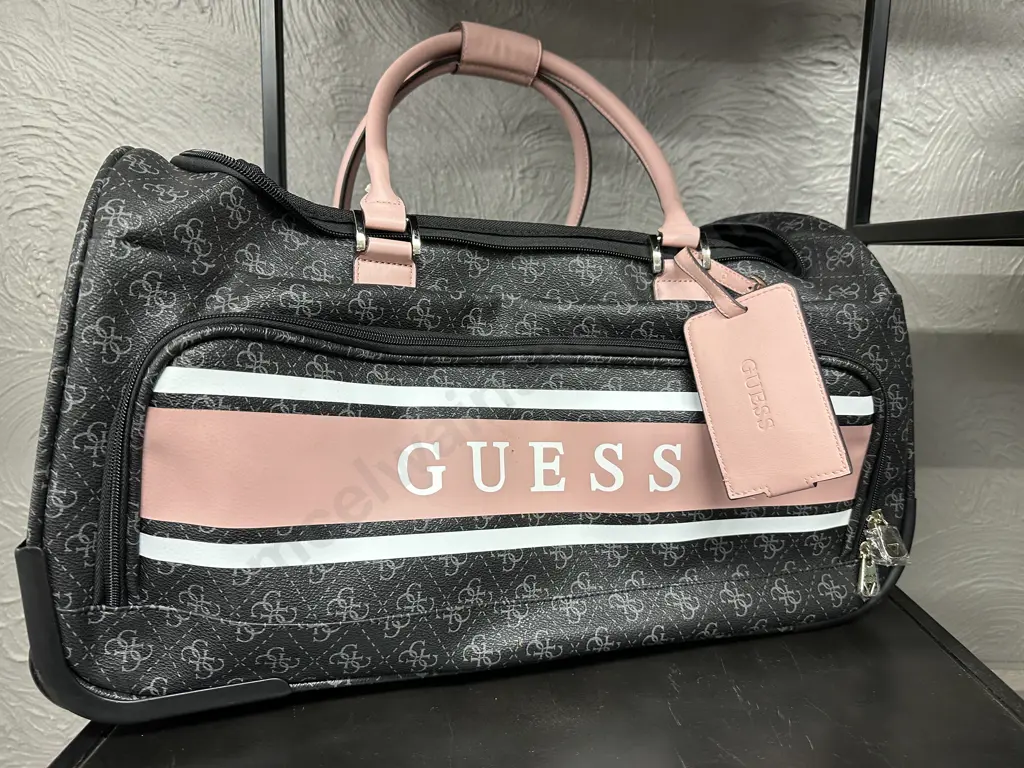 Guess Monique Collection 51cm Wheeled Duffle - SF7894935 Coal / Blush Image 1++