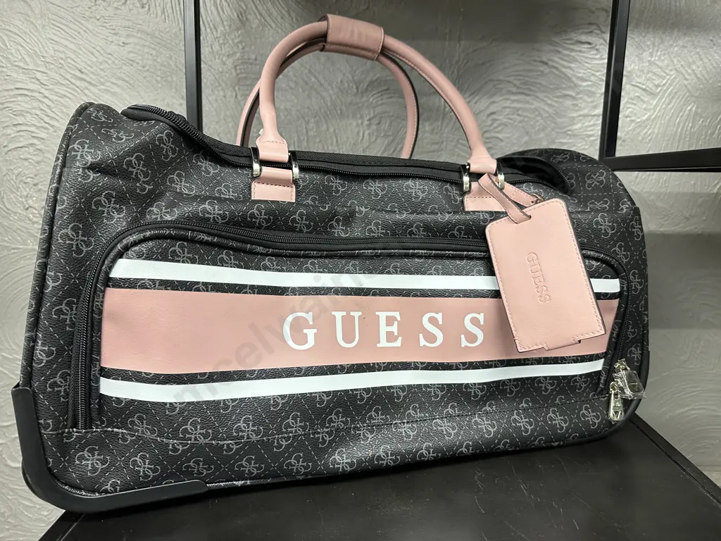 Guess Monique Collection 51cm Wheeled Duffle - SF7894935 Coal / Blush Image 1++