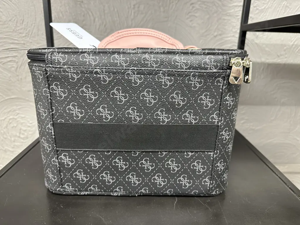 Guess Monique Collection Beauty Train Case - SF7894493 Coal / Blush Image 1++