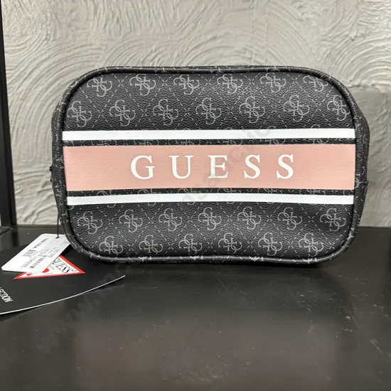 Guess Monique Collection Single Zip Toiletry Kit - SF7894495 Coal / Blush