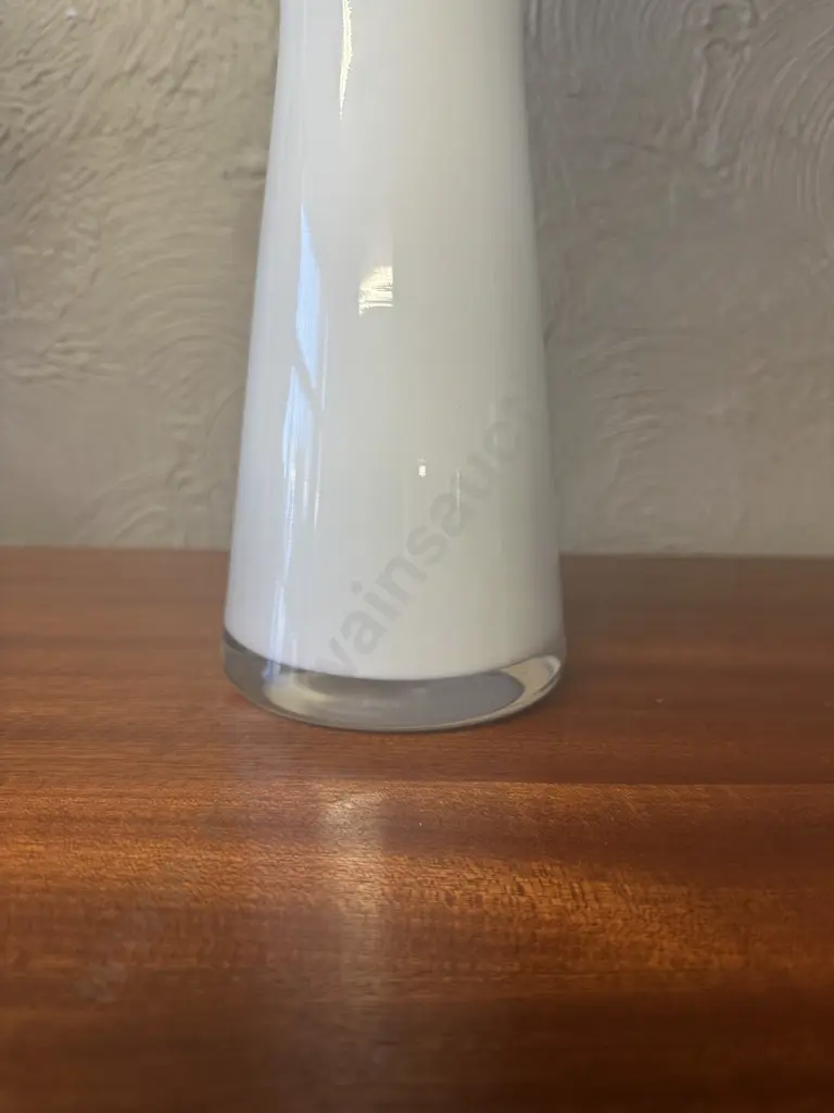Large Modernist White Art Glass Vase, H60cm Image 1++