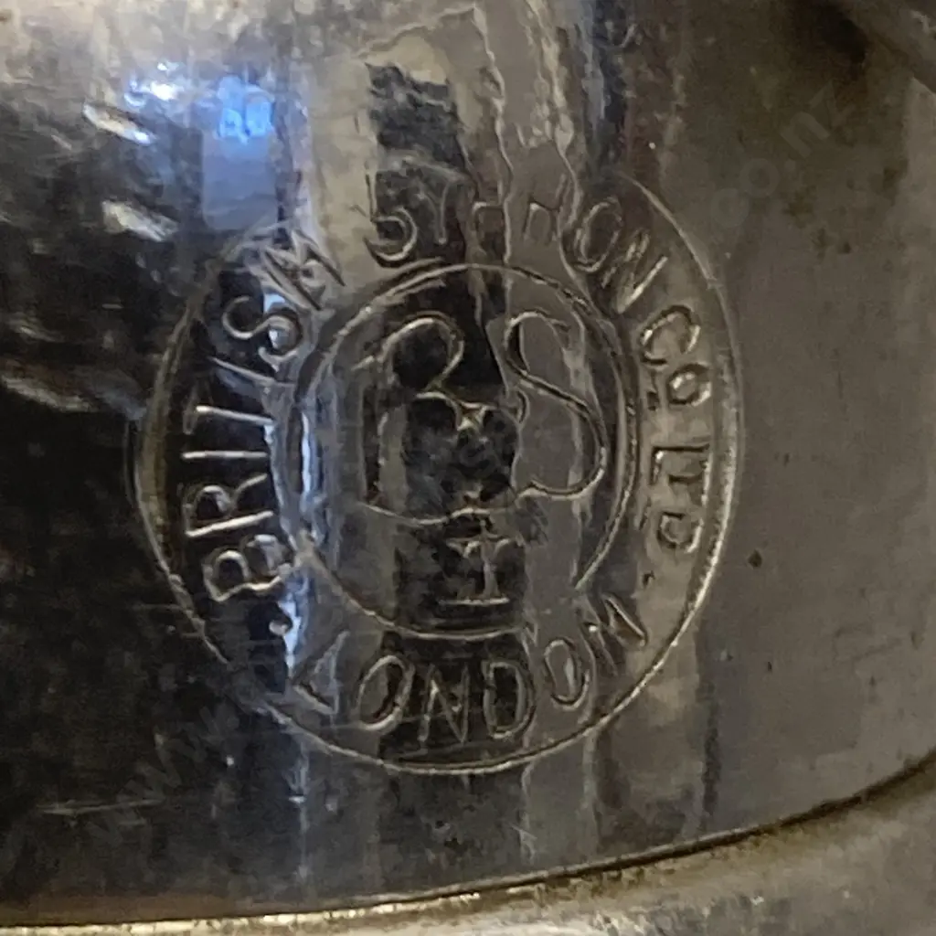 Antique Soda Syphon (British Syphon Co, London) Alva Soda Water With a Glass Grey & Menzies Glass Base Image 1++