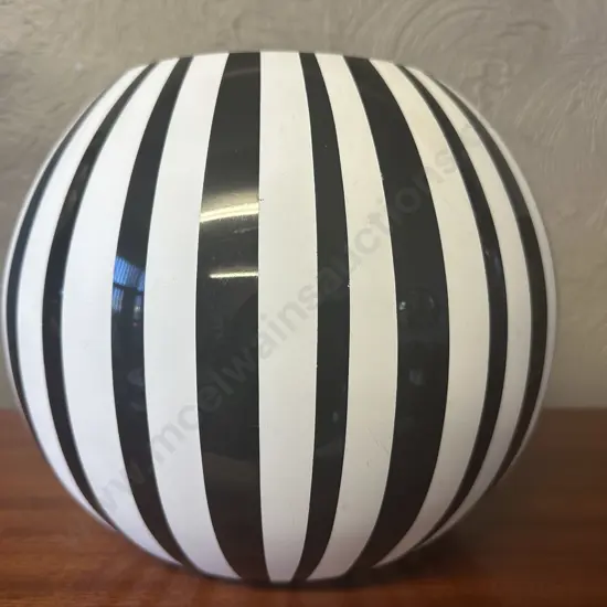 Stunning Black & White Glass Bowl