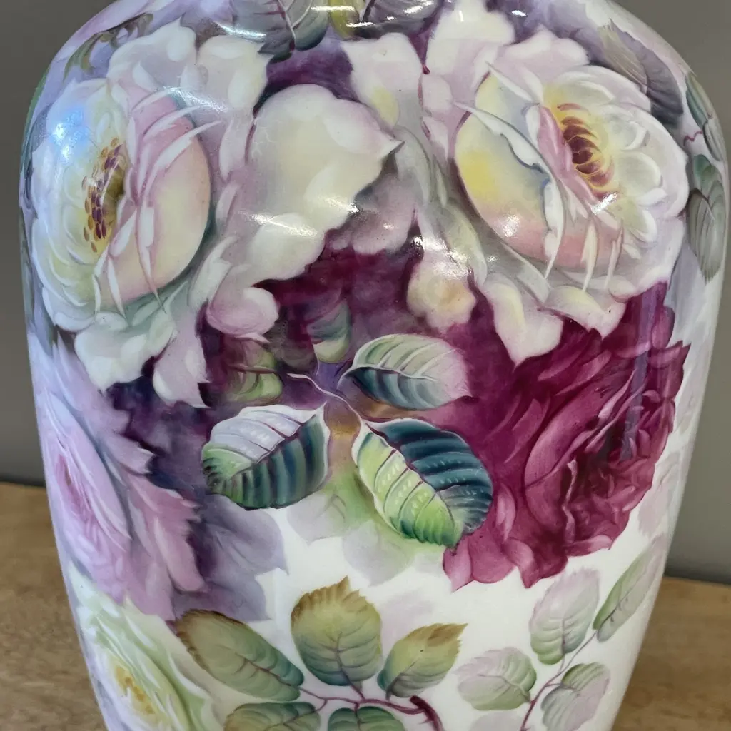 Stunning Japanese Handpainted Porcelain Vase with Roses. H31cm Image 1++
