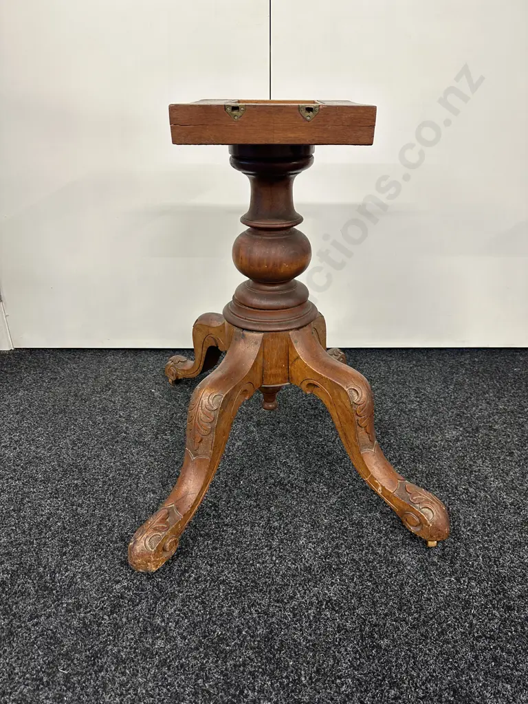 Antique Victorian Loo Table With Carving To Base, L118cm Image 1++