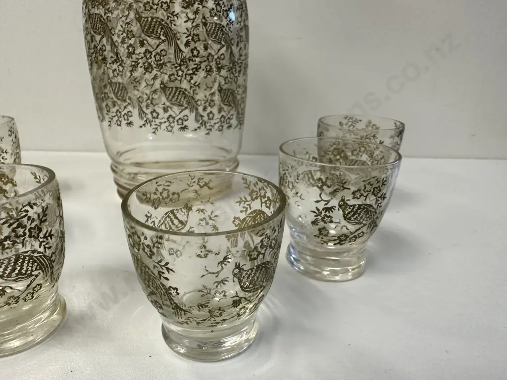 Vintage Decanter & Set of 6 Glasses Image 1++