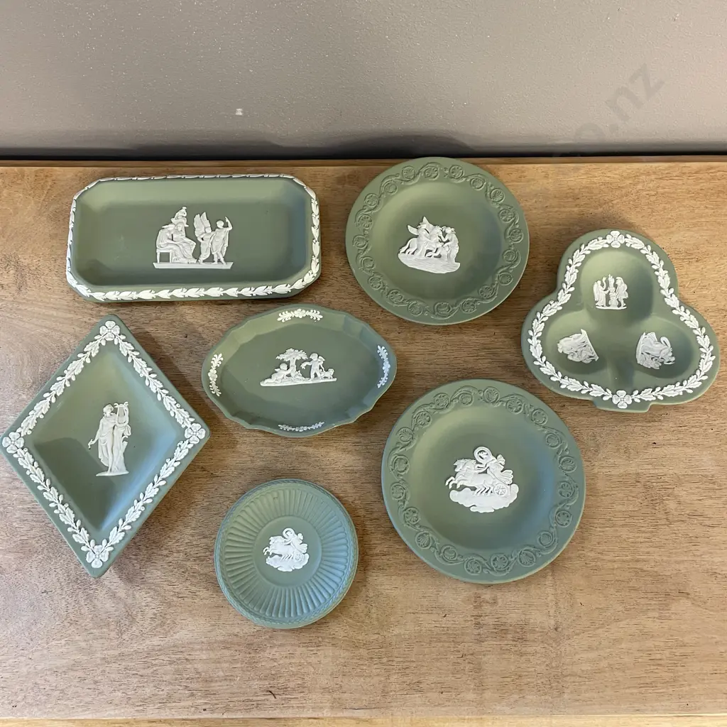 Assorted Wedgwood Green Jasperware items Image 1++