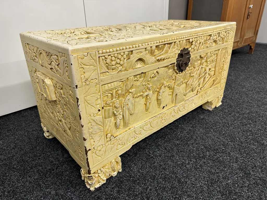 Chinese Profusely Carved Camphorwood Chest On Guardian Lions Feet, Inner Trays, Brass Back Plate & Latch, H48 W94 D45cm Image 1++