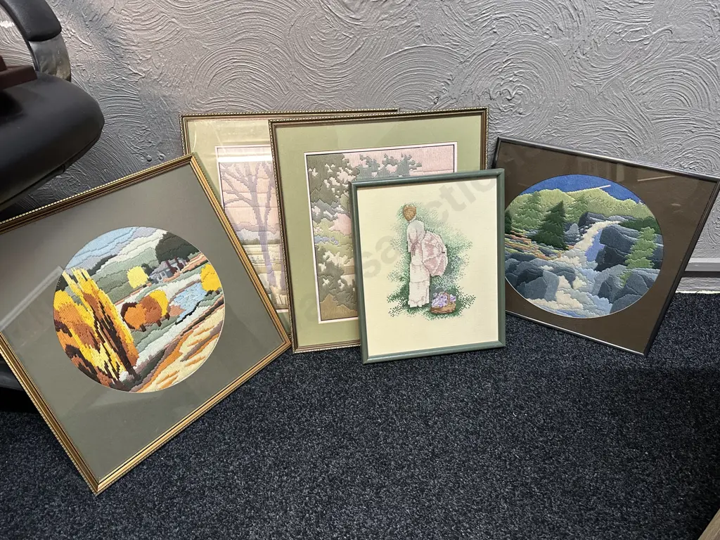 Vintage Framed Artwork x5 Image 1++