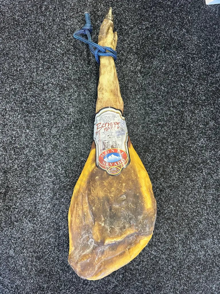 Decorative Display Ham 'Monte Nevado' L75cm Image 1++
