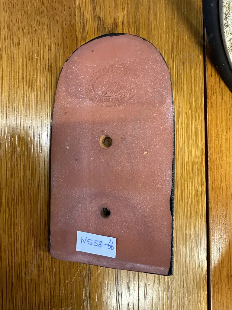 Morris & James Coat / Hat Hook, 18 x 10cm Image 1++