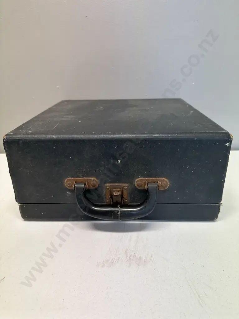 Vintage Remington Typewriter In Case Image 1++