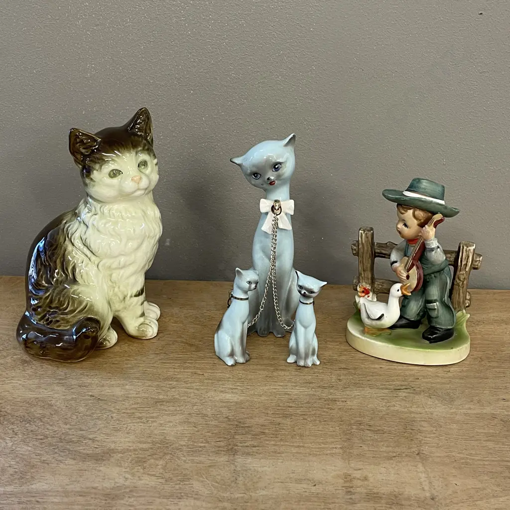 Assorted Figurines Image 1++