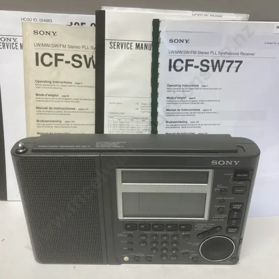 Vintage Collectable Sony ICF-SW77 SW Radio With Manuals