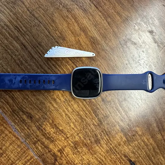Fitbit Watch Navy Strap & Cream Bone Carved Pendant