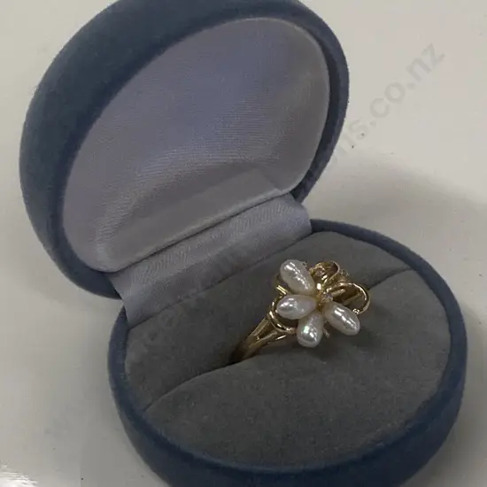 Vintage 14K Gold Ladies Ring With Small Pearls & Diamonds (1 Pearl Missing), Stamped