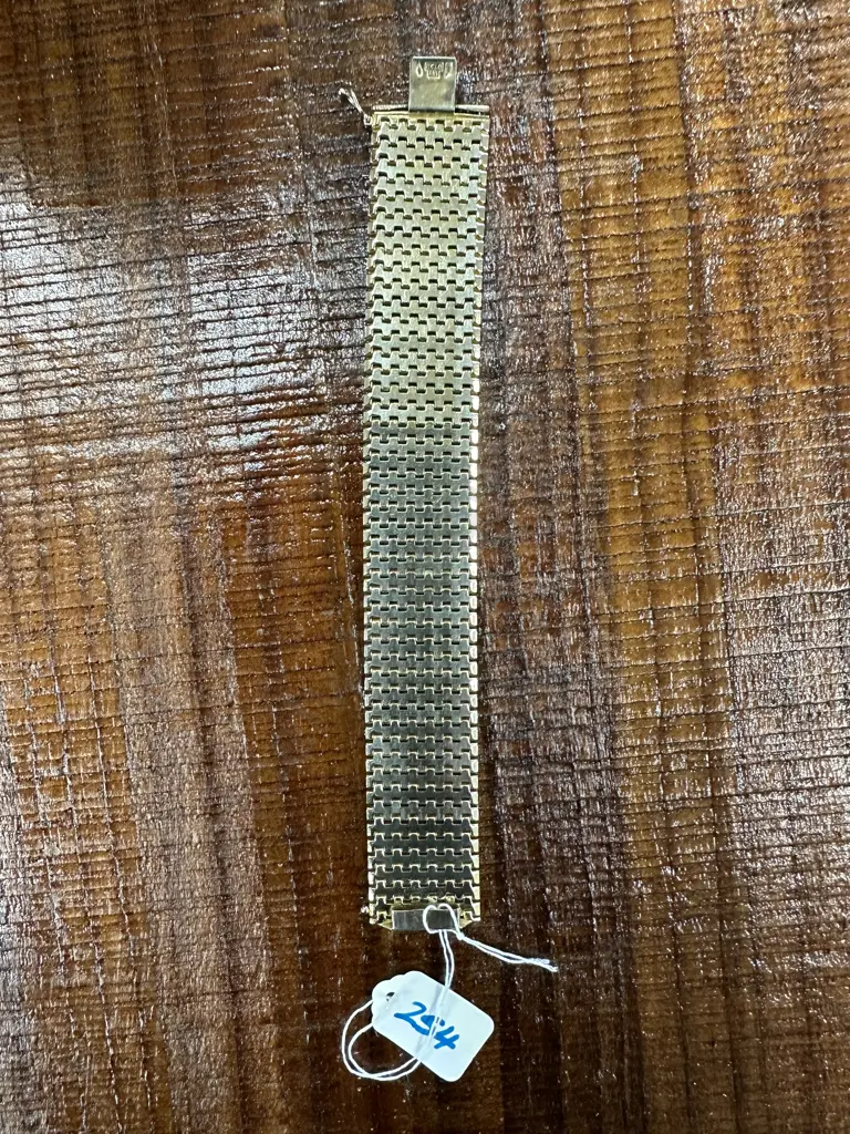 18ct Tested Gold Plated Bracelet Image 1++