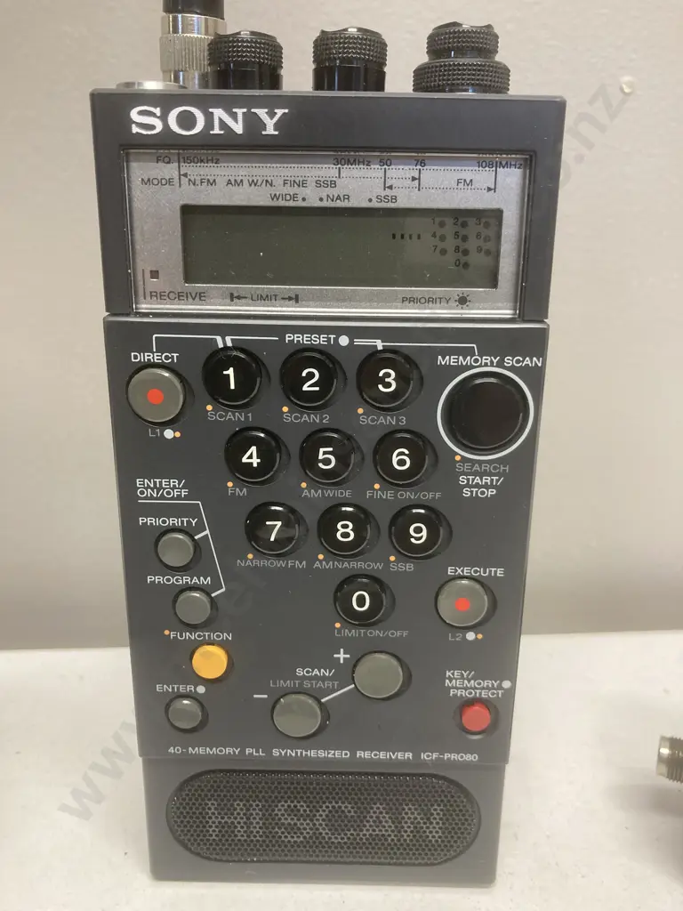 Sony ICF-PRO80 PLL Synthesised Radio Receiver, 40-Memory, With Manual & FRQ-80 Frequency Converter Image 1++