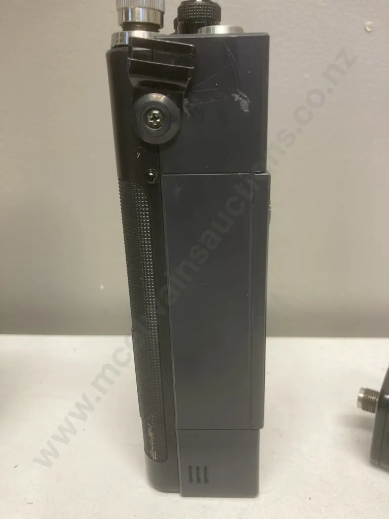 Sony ICF-PRO80 PLL Synthesised Radio Receiver, 40-Memory, With Manual & FRQ-80 Frequency Converter Image 1++