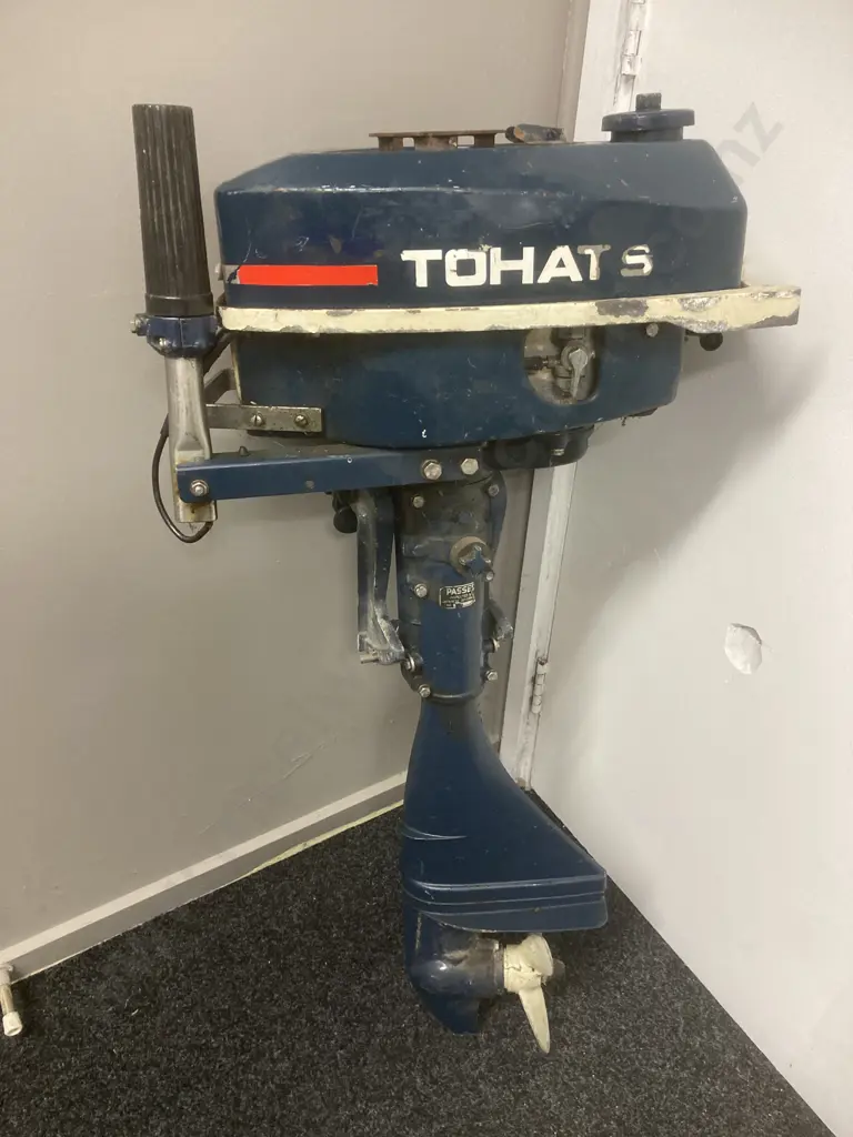 Tohatsu 5 Outboard Motor - Decoration Only Image 1++