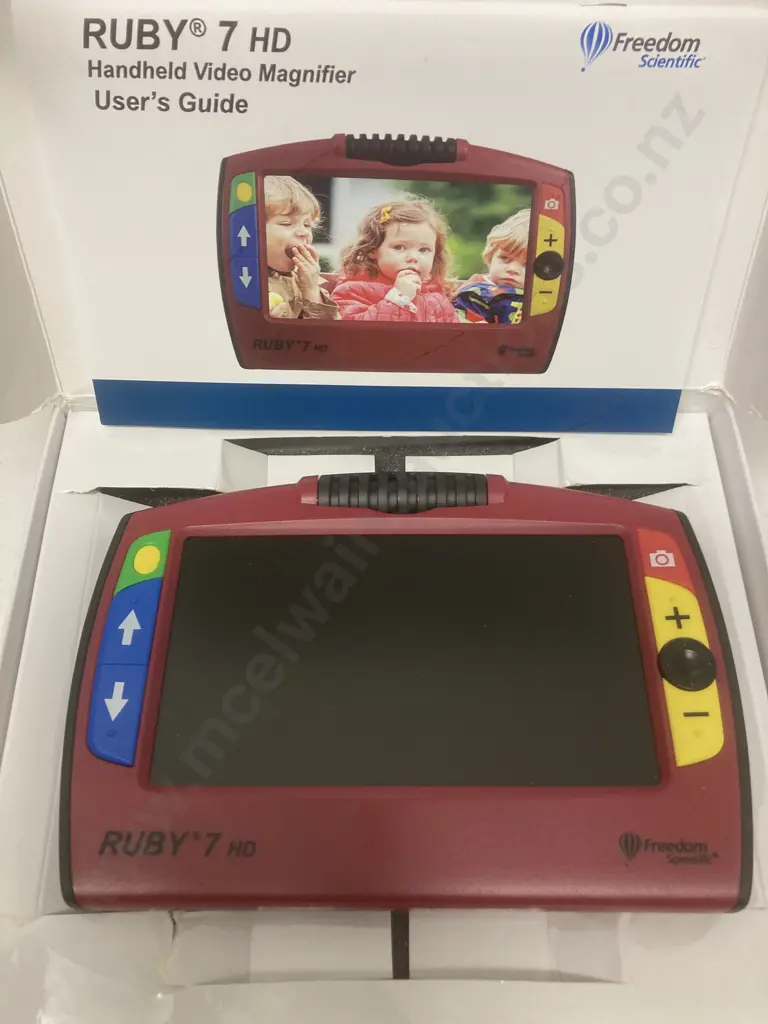 Ruby 7 HD Handheld Video Magnifier With Carry Bag & User Manual Image 1++