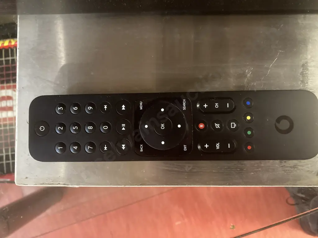 Sanyo 40" LCD TV With Remote Control (Doesn't Work All Functions On TV), Model 40CX520 Image 1++