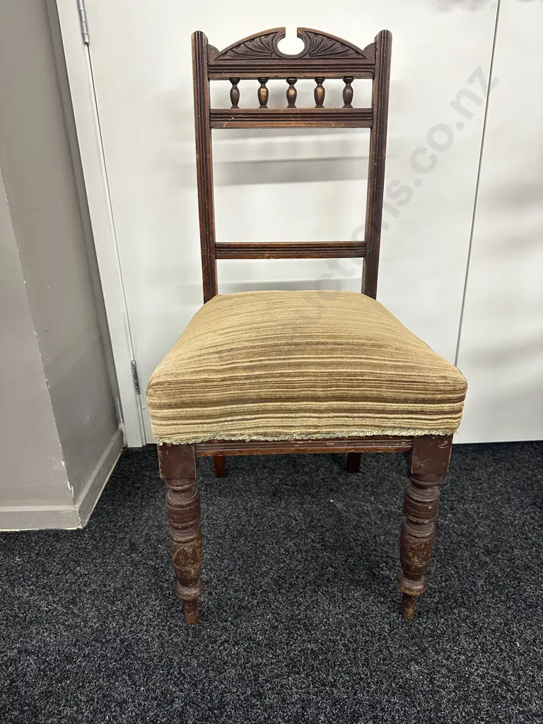 Lot of 2 Antique Mahogany Dining Chairs Image 1++