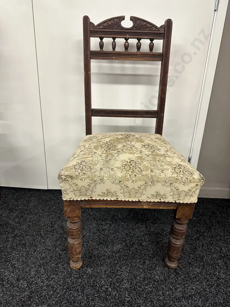 Lot of 2 Antique Mahogany Dining Chairs Image 1++