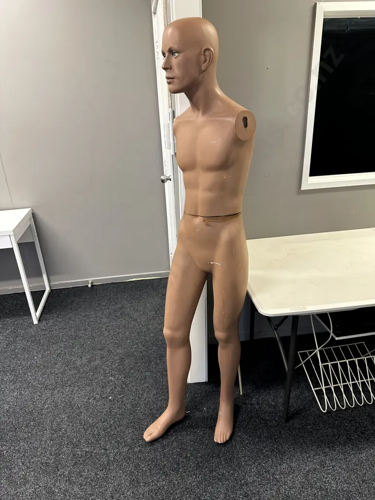Vintage Male Mannequin (Incomplete) Image 1++