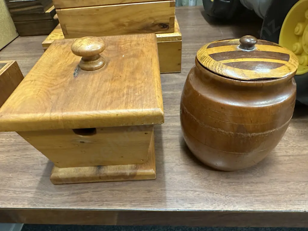 Vintage Lidded Canister & Wooden Lidded Box Image 1++