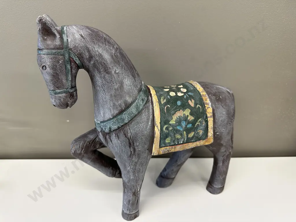 Decorative Horse Figurine, 34 x 30cm Image 1++