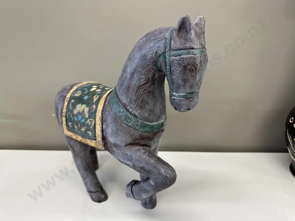 Decorative Horse Figurine, 34 x 30cm Image 1++