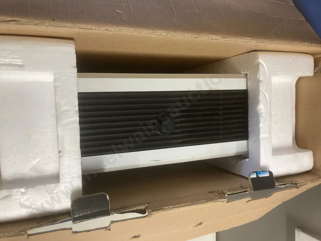 3D Optics HD 8500 Light Emitting Display Projector Image 1++
