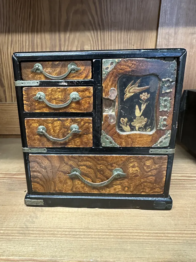 Oriental Theme Jewellery Boxes Image 1++