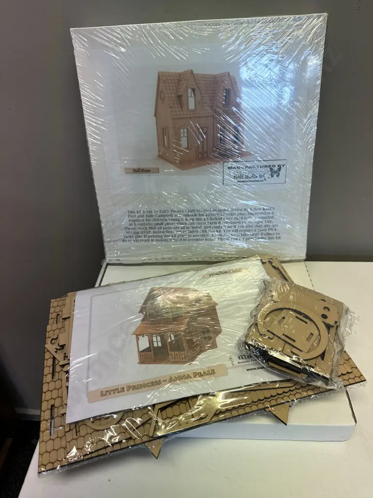 Cut Out Dolls House Kits Image 1++