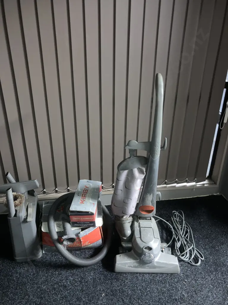 Kirby Sentra Vacuum Cleaner & Accessories Image 1++