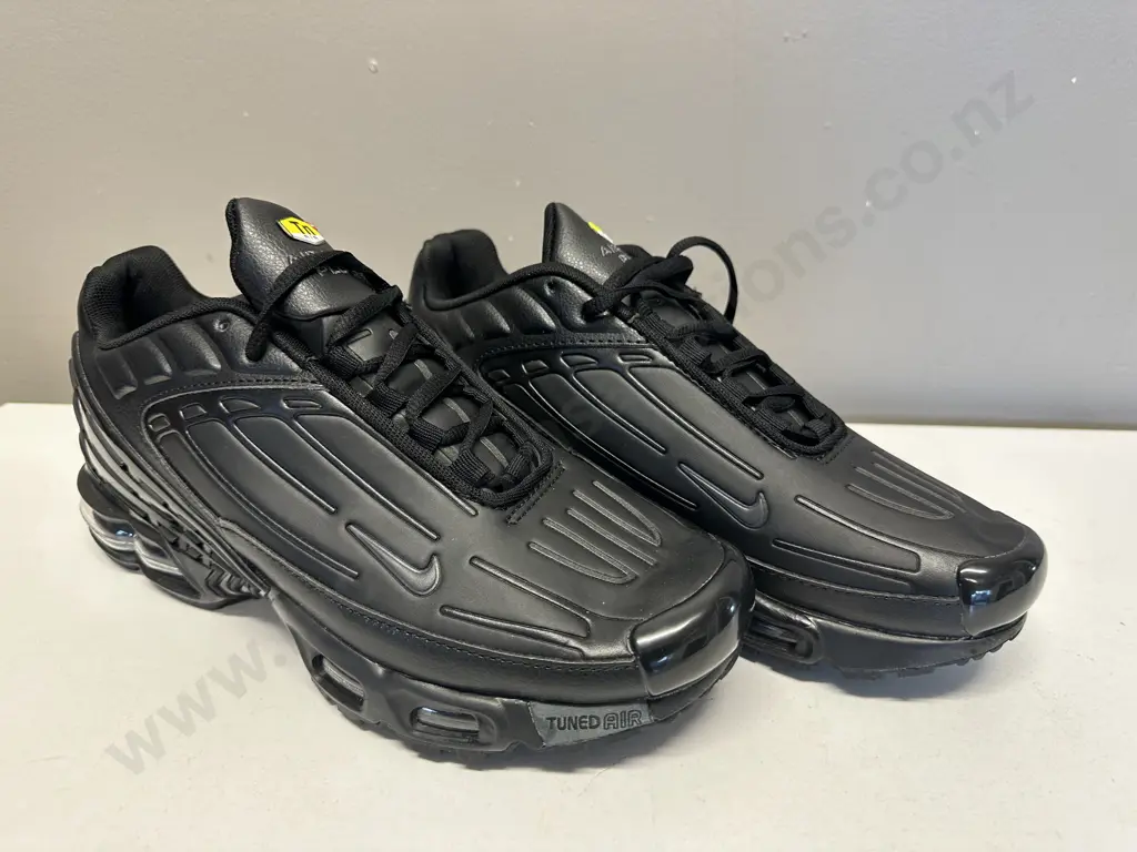 Nike Tuned Air Air Max Plus Size 9 Black Image 1++