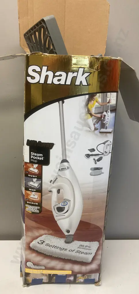 Shark Lift-Away Pro Steam Pocket Mop Image 1++