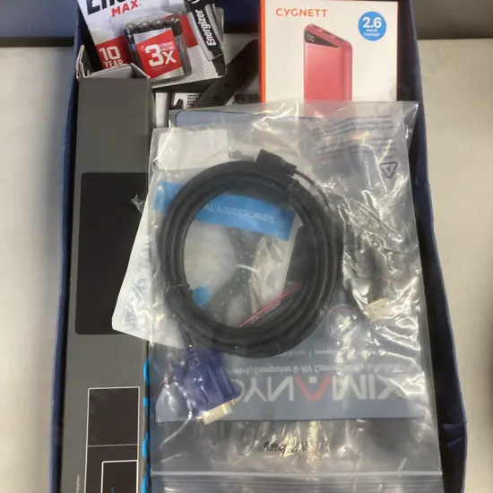 Cygnett Chargeup Boost (Gen 2) 10,000mAh Power Bank, Assorted Cables, Leads Etc