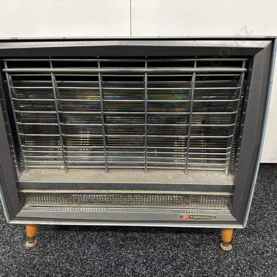 Vintage Zip Thermaglo Electric Space heater With Original Box, Dove Grey(Donated As Unable to Sell)