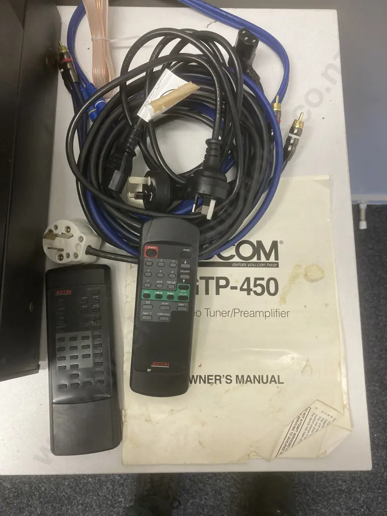 Adcom GTP-450 Stereo Tuner/Preamplifier, GFA 5200 Stereo Power Amplifier, GCD-700 CD Changer, 2 x Remotes, Cables Etc Image 1++